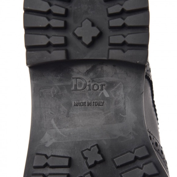 CHRISTIAN DIOR Calfskin Diorunit Low Boot - Picture 9 of 10